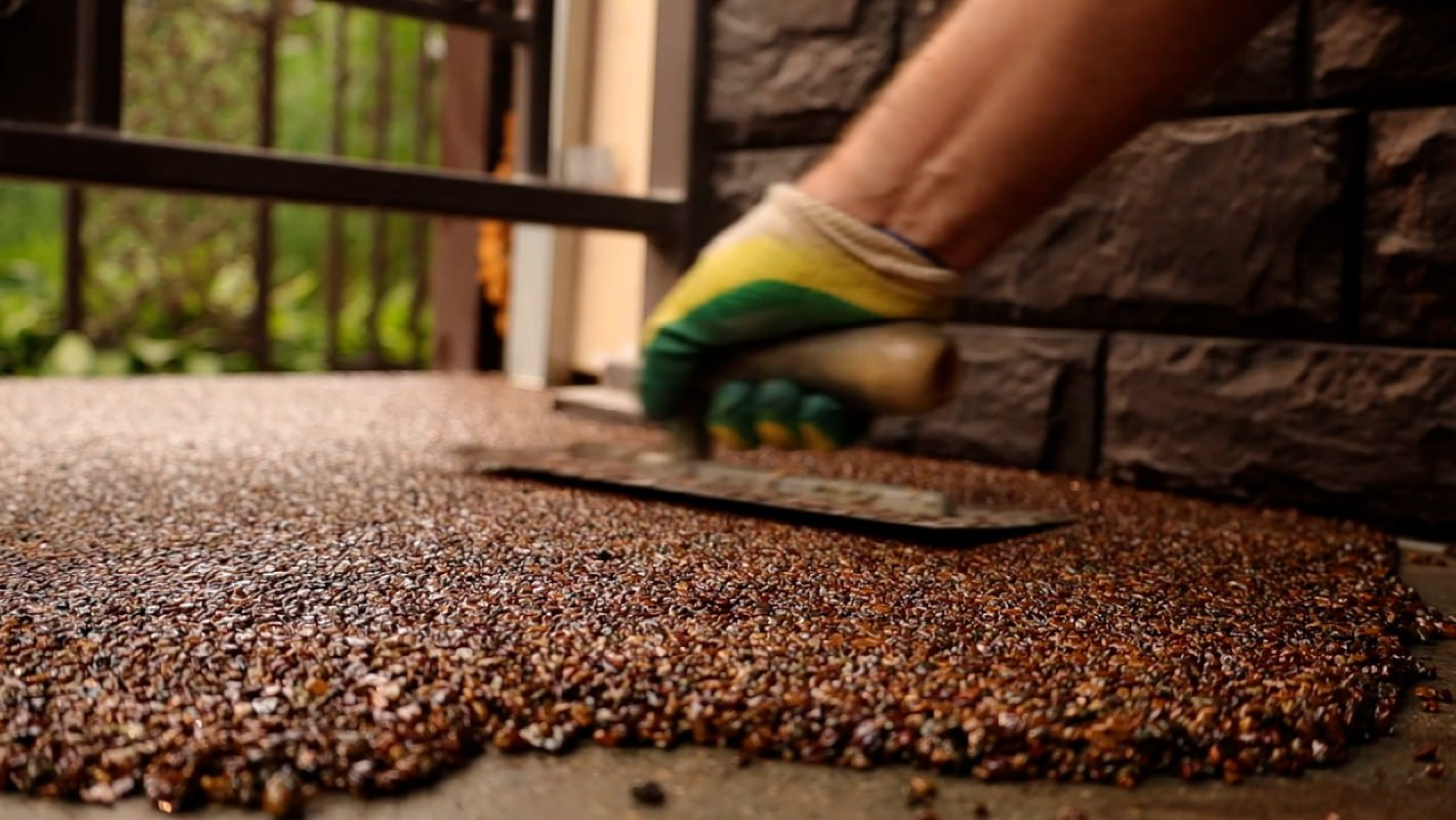 Полы из каменного ковра